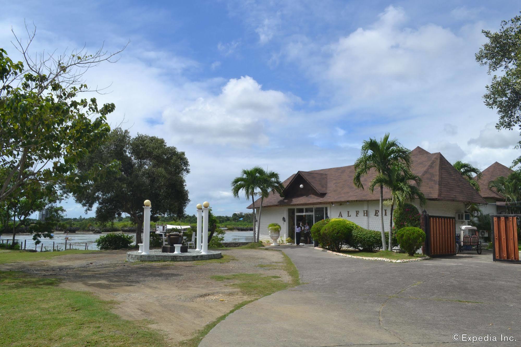 Alfheim Resort Lapu-Lapu City Eksteriør billede