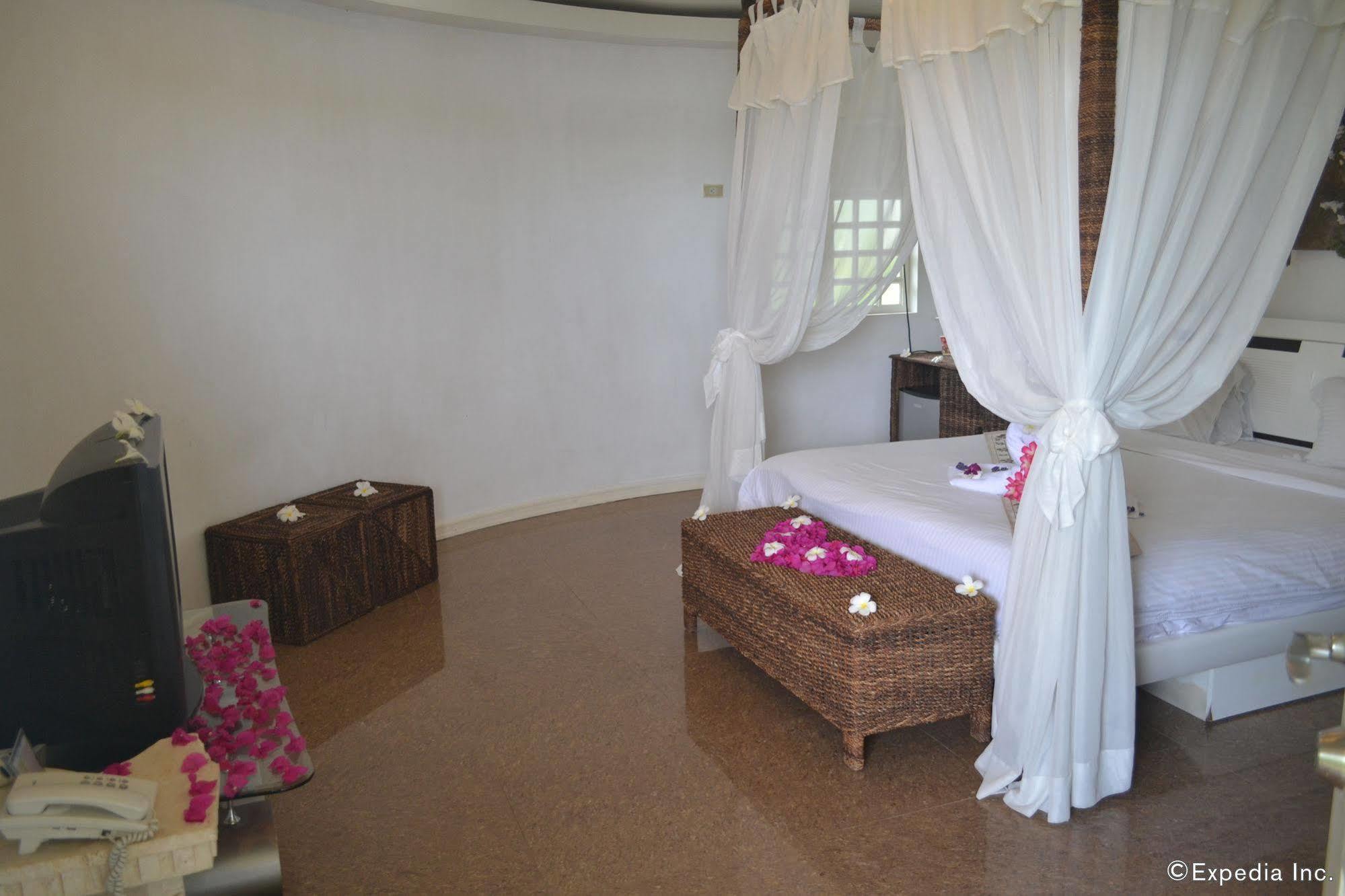 Alfheim Resort Lapu-Lapu City Eksteriør billede