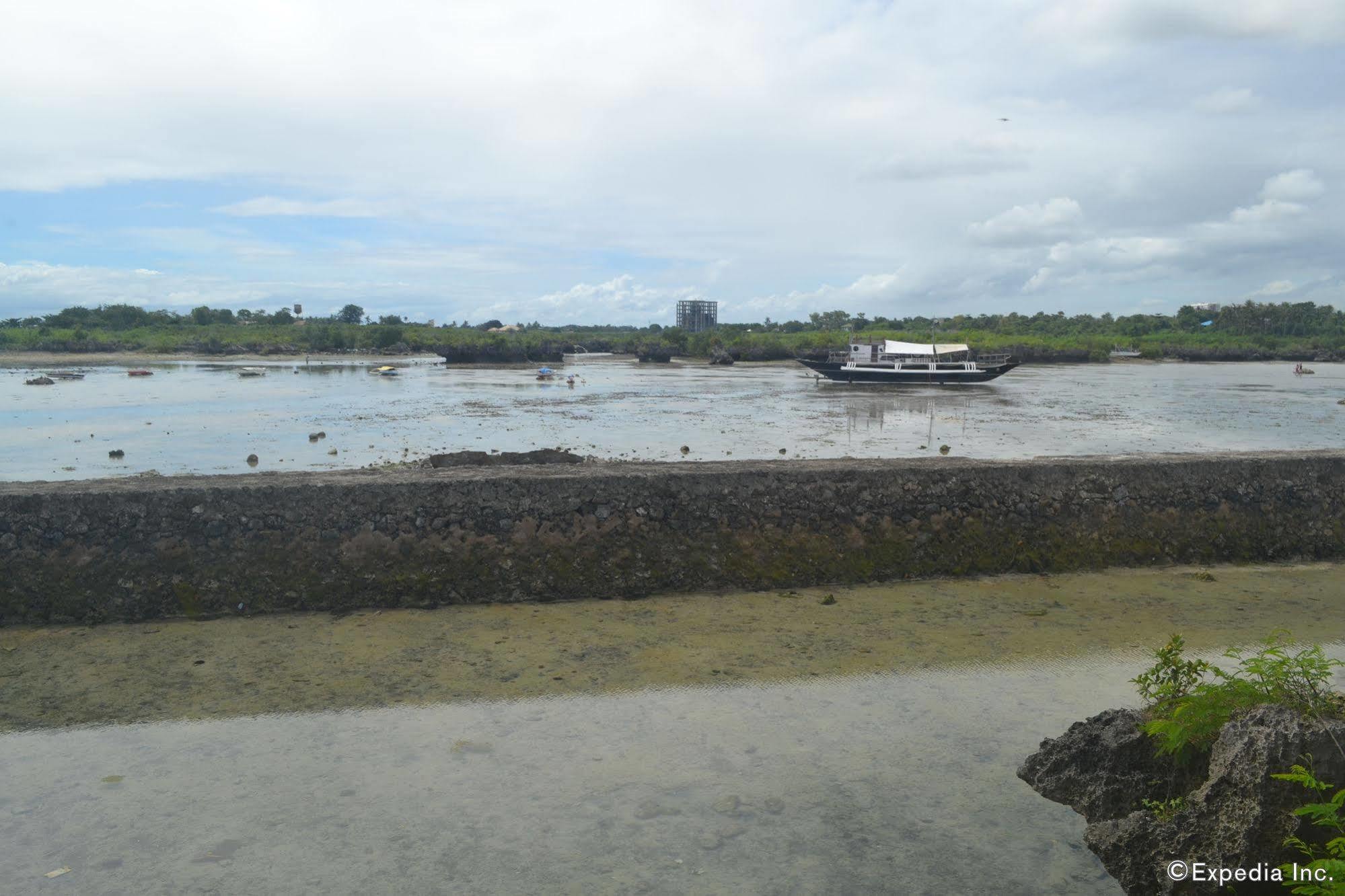 Alfheim Resort Lapu-Lapu City Eksteriør billede